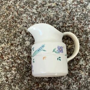 Pfaltzgraff USA creamer, spring flowers